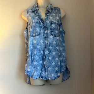 Sleeveless denim button up